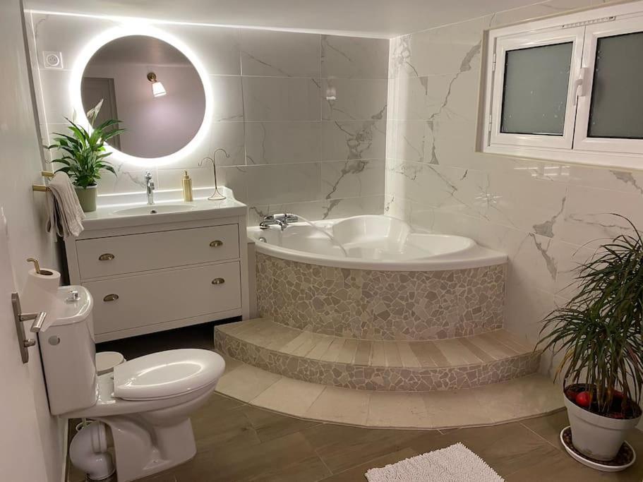 Ezanville Guest House Privee מראה חיצוני תמונה