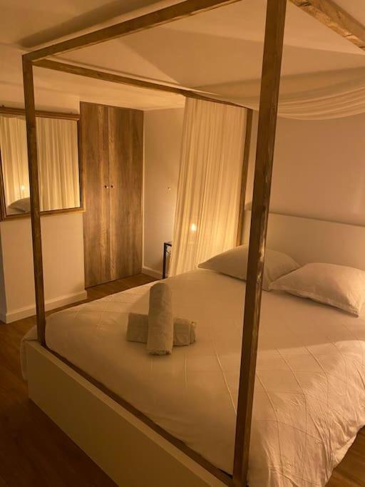 Ezanville Guest House Privee מראה חיצוני תמונה